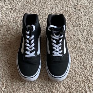 Hightop black Vans